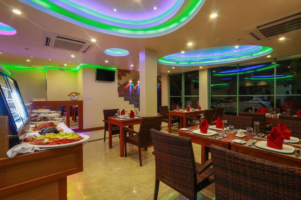 Season Holidays At Hulhumale With Transfer Exterior foto