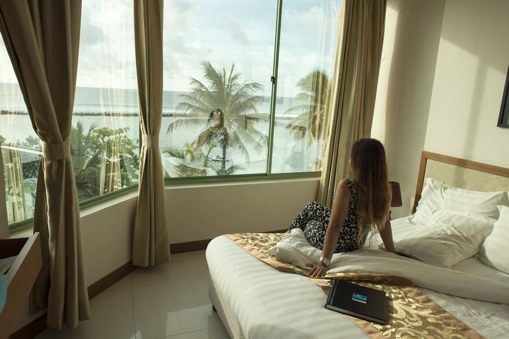 Season Holidays At Hulhumale With Transfer Exterior foto